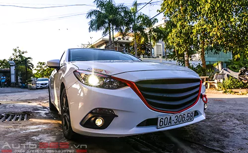 Mazda 3 Trang Nang Cap Bi Gam Tang Sang 1.jpg
